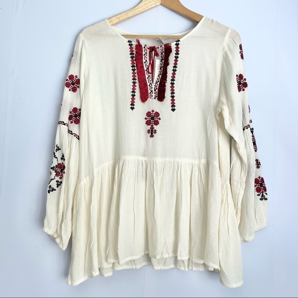NEW Cute Option Ivory Embroidered Boho Peasant Top US S